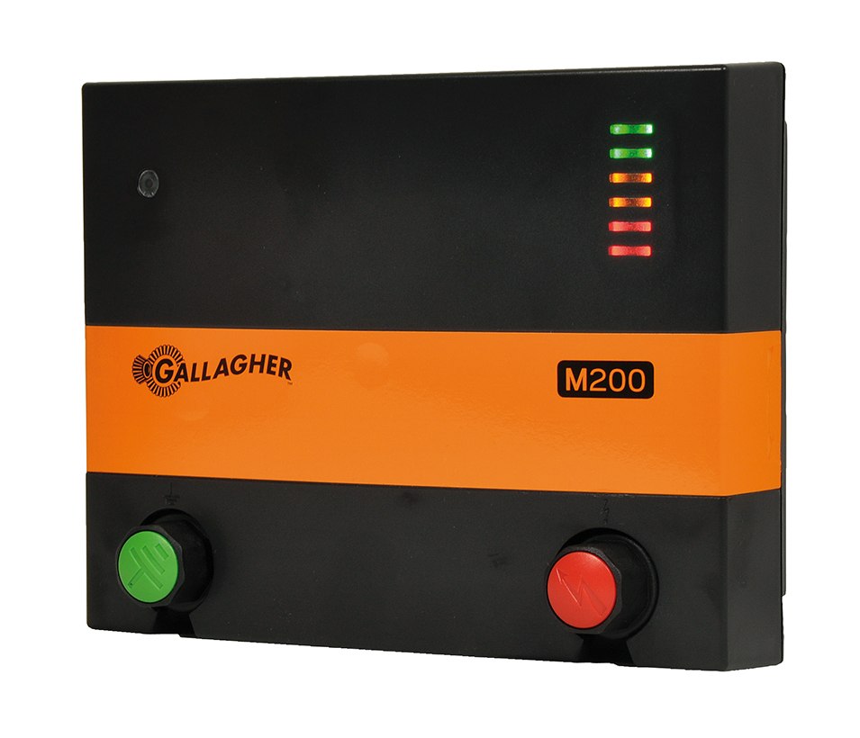 M200 fence energizer